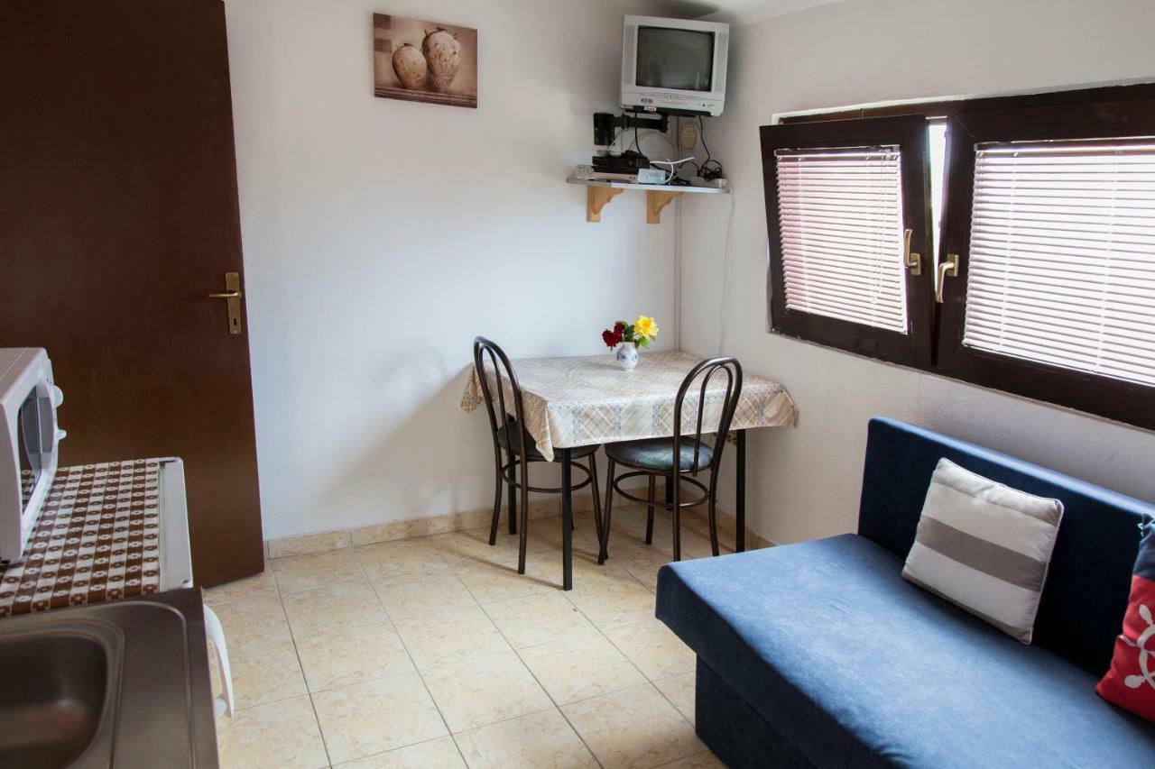ויר Apartments Mas-Rafaj מראה חיצוני תמונה